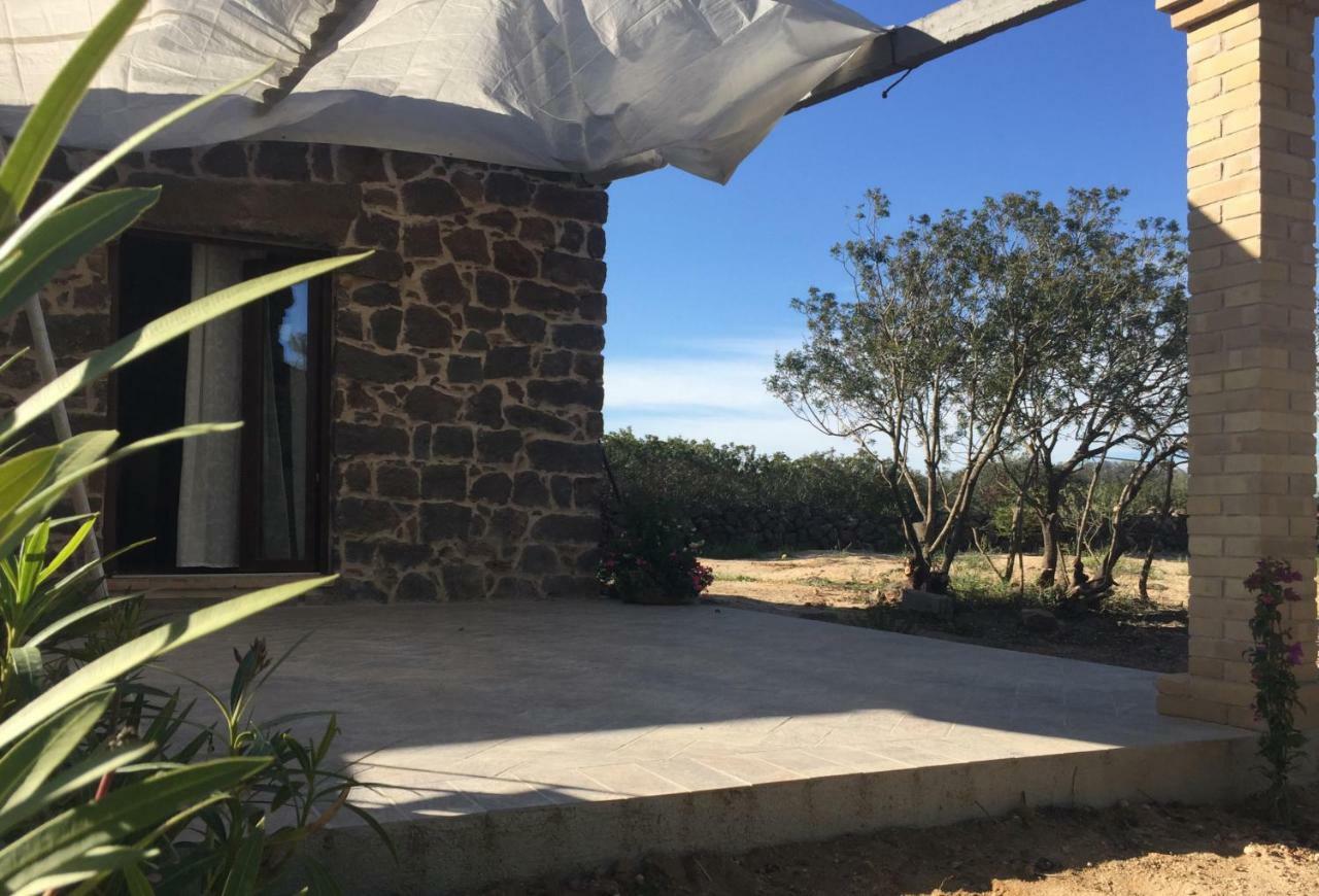 Sa Domo De Mannoi Su Catreathu Villa Орозеи Екстериор снимка