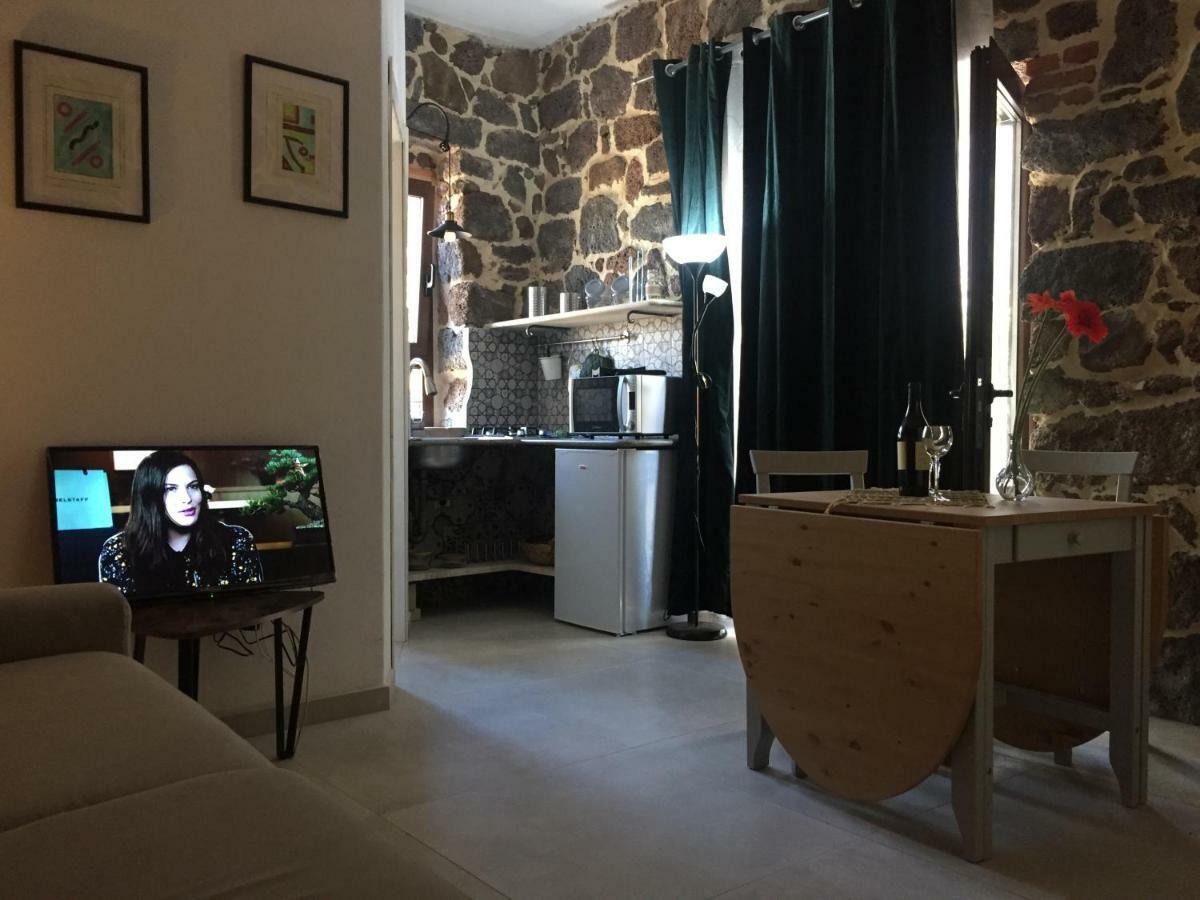 Sa Domo De Mannoi Su Catreathu Villa Орозеи Екстериор снимка