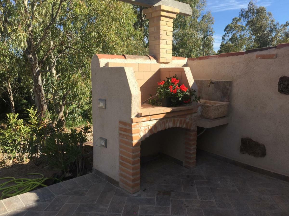 Sa Domo De Mannoi Su Catreathu Villa Орозеи Екстериор снимка