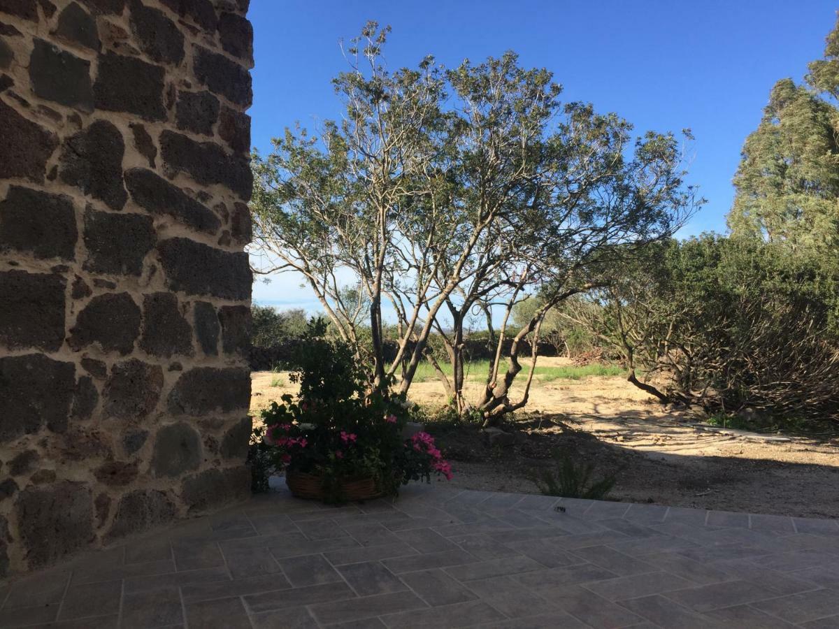 Sa Domo De Mannoi Su Catreathu Villa Орозеи Екстериор снимка