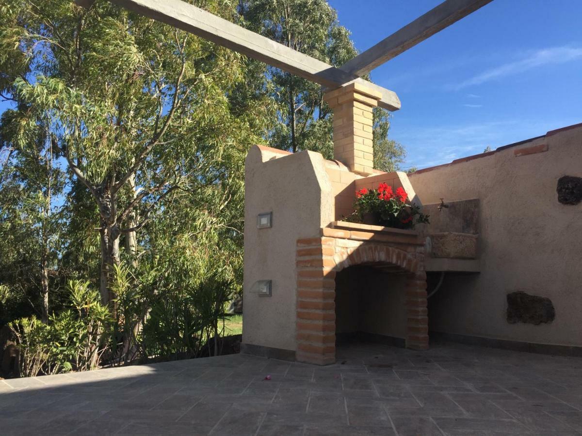 Sa Domo De Mannoi Su Catreathu Villa Орозеи Екстериор снимка